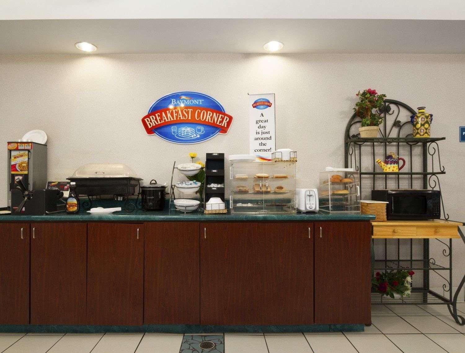 Baymont By Wyndham Crossville Bagian luar foto